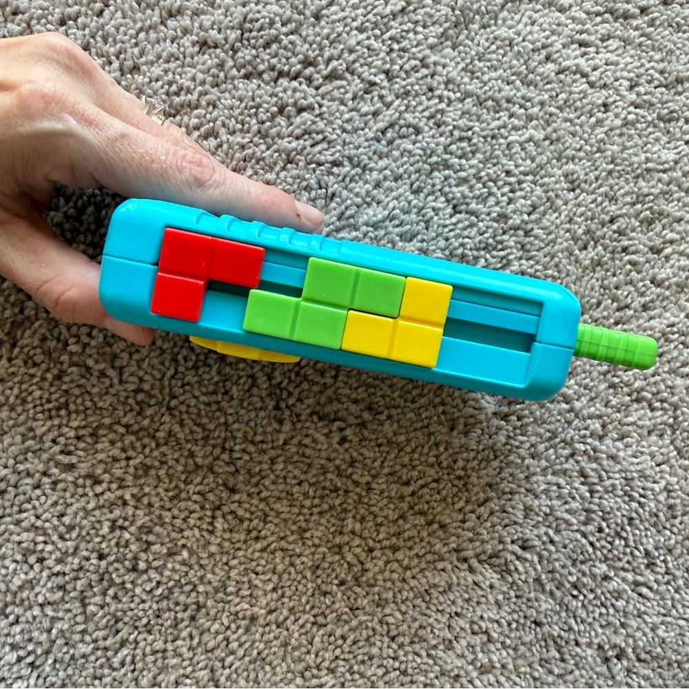 Fisher-Price lil gamer Learning Game educational baby toy Nintendo baby